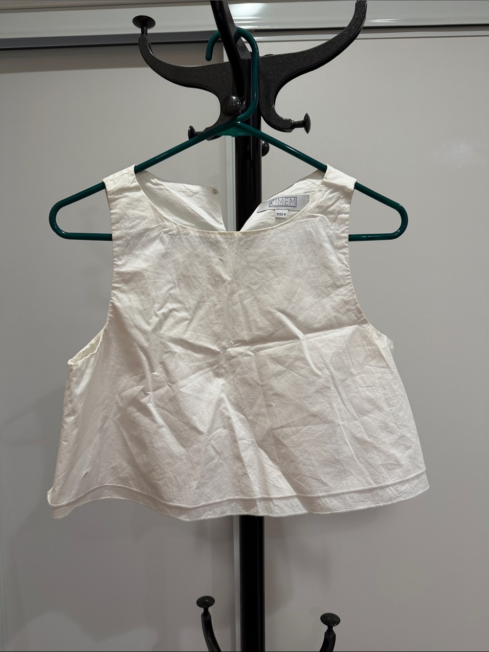 KIMEM Cream Boxy Cropped Sleeveless Top